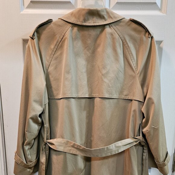 Women's London Fog Raincoat - Trench Style - Size 18 Regular - Picture 3 of 13
